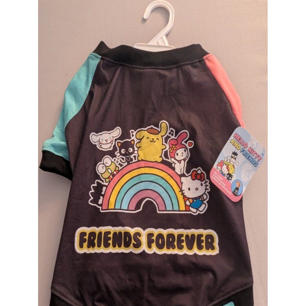 NWT Medium Friends Forever Hello Kitty and Friends tee